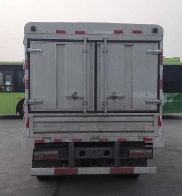 運(yùn)王牌YWQ5040CCYLZ4D型倉(cāng)柵式運(yùn)輸車